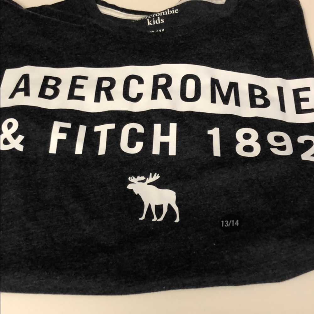 Abercrombie t-shirt